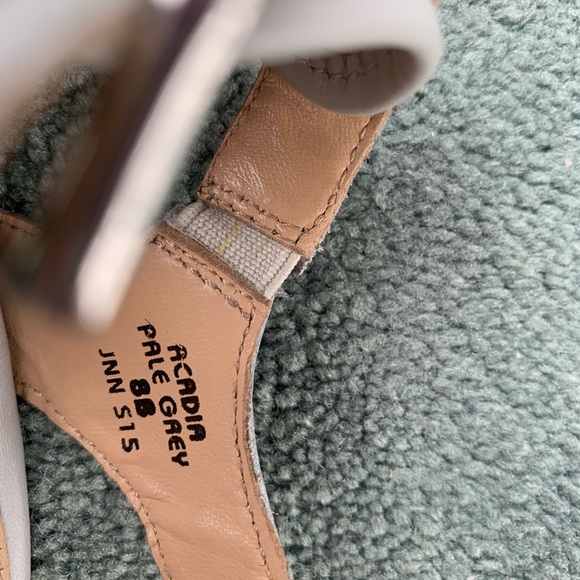 Arcadia Pale Gray Block Heel Shoes Size 8 Medium In Good Condition - Picture 5 of 8